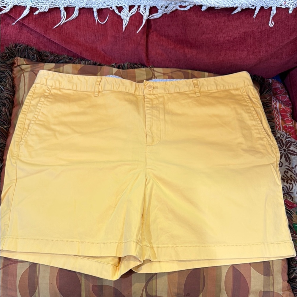 L.L. Bean Yellow Bermudas Casual Style size 20 regular